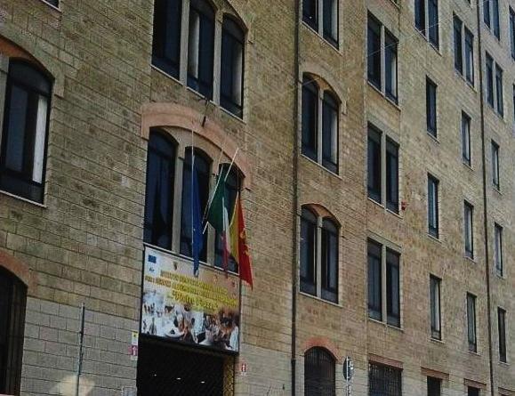 Apartament Dimora Di Maury A Due Passi Dai Trasporti E Da Ballaro Palermo Exterior foto